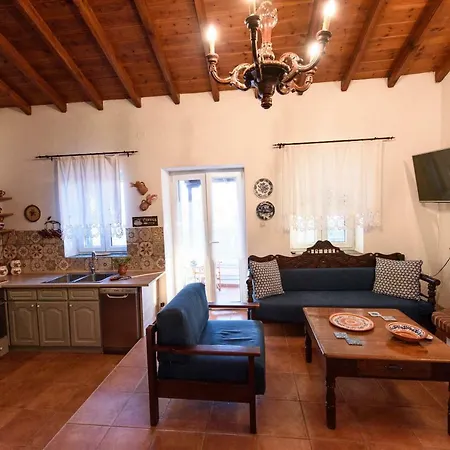 Ferienhaus Marouda Glossa