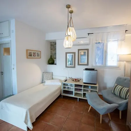Marouda Holiday home Glossa