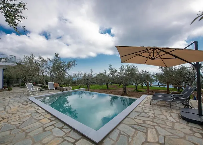 Marouda Case de vacanță Glossa